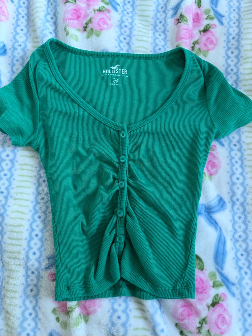 Hollister Emerald Green Ribbed Button-Front Crop Top